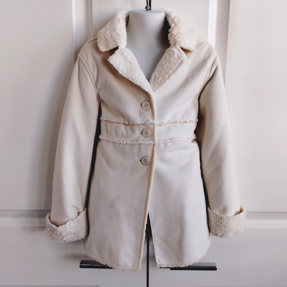 Cream Coat - Picture 2 of 6
